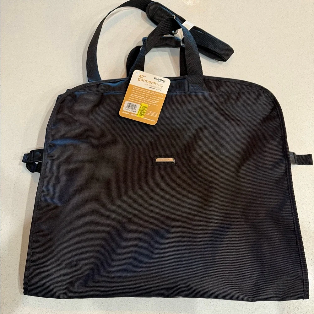 NWT WallyBags 42” Black Garment Bag Shoulder Strap Lightweight Water Repellent
